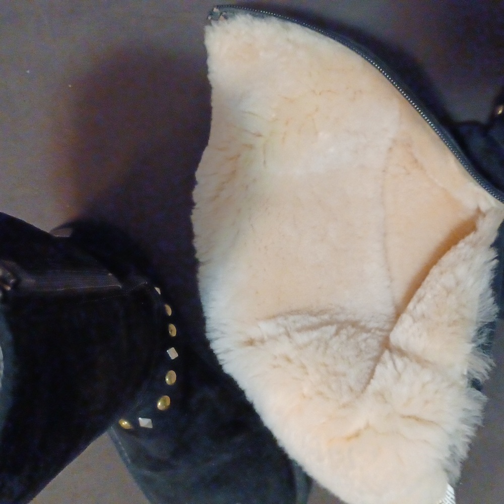 Black  UGG 7 WOMEN BOOTS - Picture 7 of 7